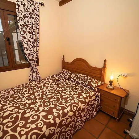 Casa Rural Los Menhires Malaga